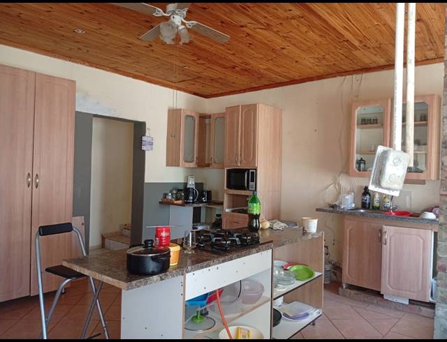 4 BEDROOM HOUSE FOR SALE IN UITENHAGE CENTRAL